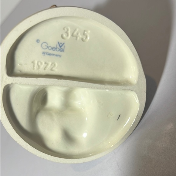 Hummel Figurine of Boy Cooking “ A Fair Measure” GH100 - Picture 7 of 7